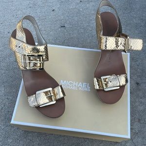 Michael Kors watches in nude and gold 8.5